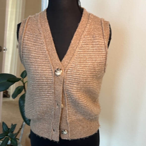 Sincerly Jules Sweaters - Women's Tan Sweater Vest